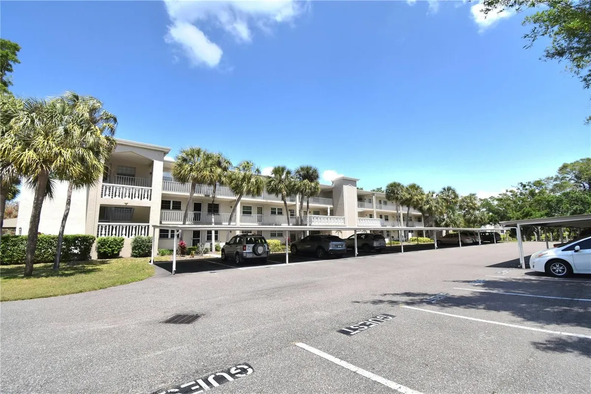 Property Slideshow image 1 of 24 | 940 virginia st 304, Dunedin, FL, 34698