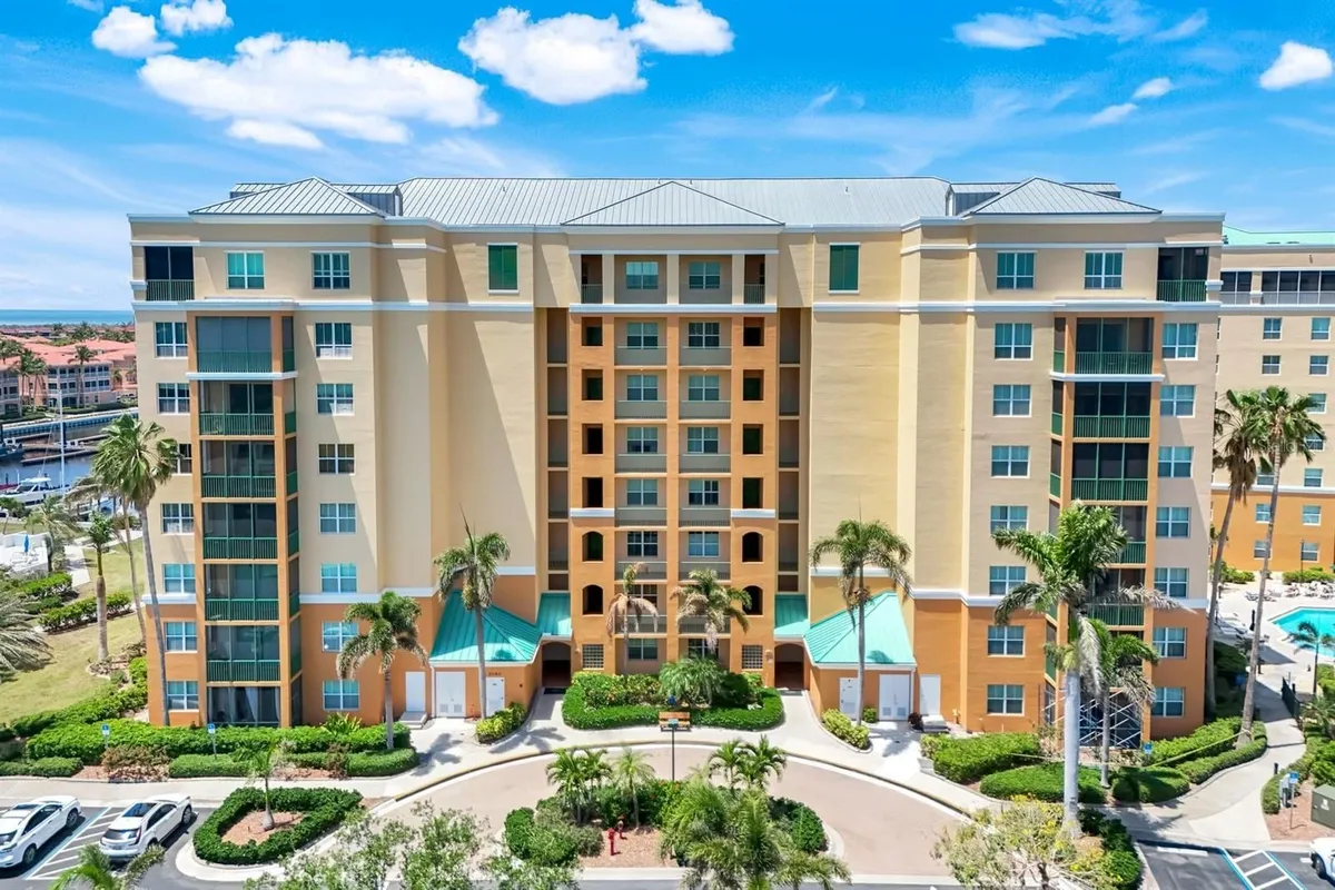 Property Slideshow image 1 of 40 | 2090 matecumbe key rd 1404, Punta Gorda, FL, 33955