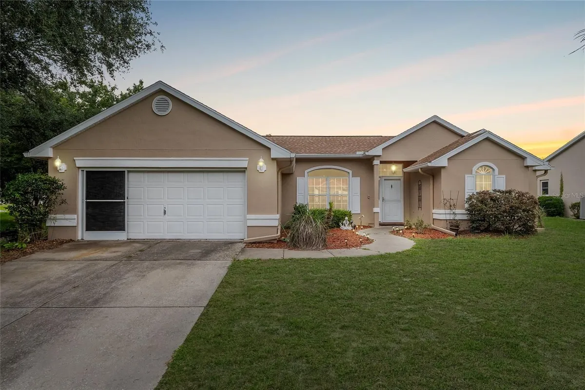 Property Slideshow image 1 of 32 | 11563 sw 74th ct, Ocala, FL, 34476