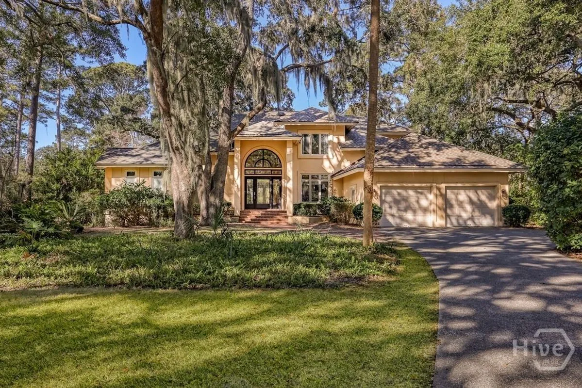 Property Slideshow image 1 of 51 | 21 rookery rd, Savannah, GA, 31411