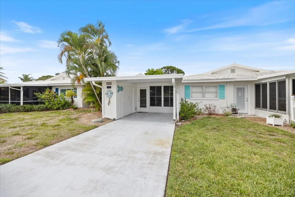 Property Slideshow image 1 of 56 | 702 fair winds dr 702, Nokomis, FL, 34275
