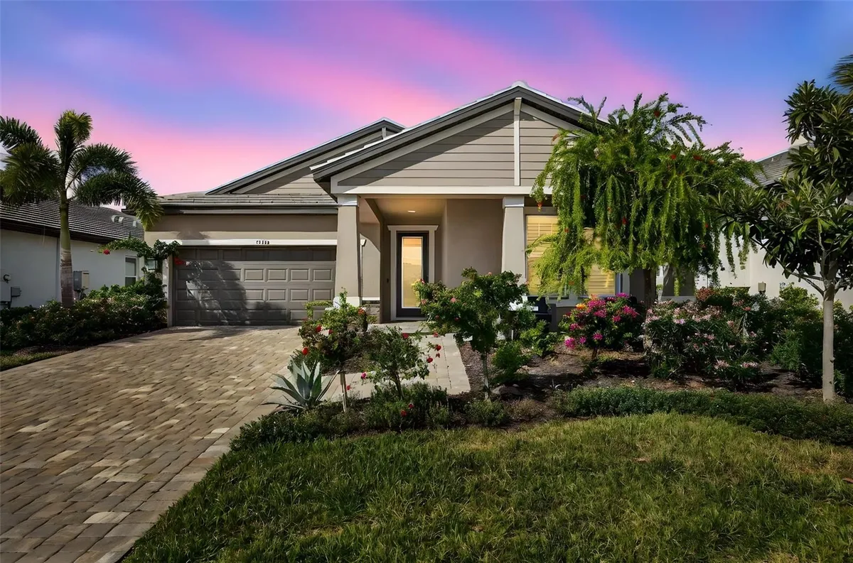 Property Slideshow image 1 of 55 | 17744 savory mist cir, Lakewood Ranch, FL, 34211