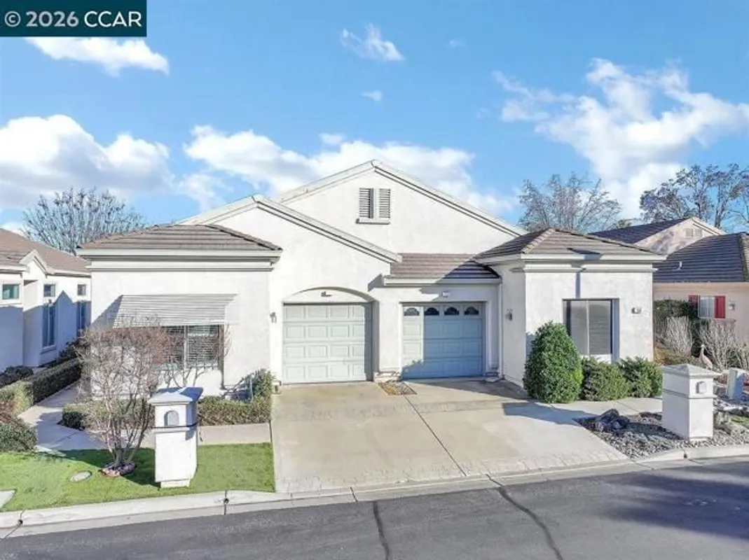 Property Slideshow image 1 of 39 | 360 winesap dr, Brentwood (Cc), CA, 94513
