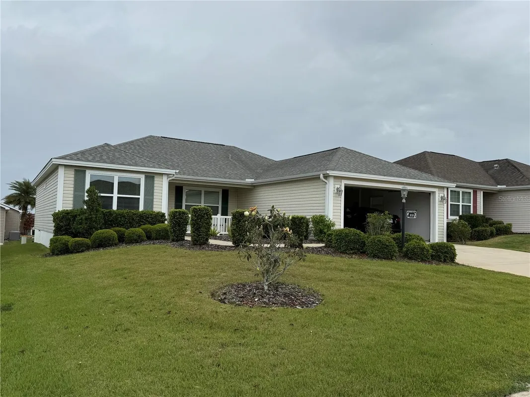 Property Slideshow image 1 of 34 | 3135 burns dr, The Villages, FL, 32163