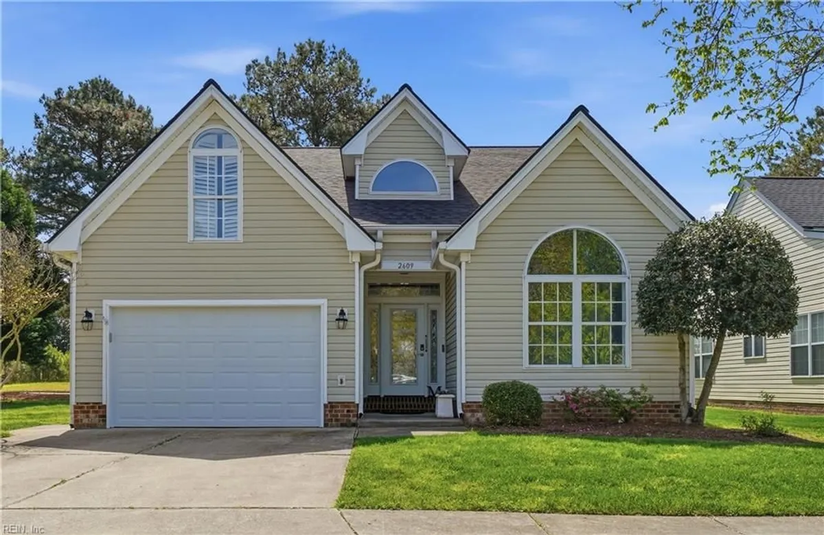 Property Slideshow image 1 of 45 | 2609 wonderland ct, Virginia Beach, VA, 23456