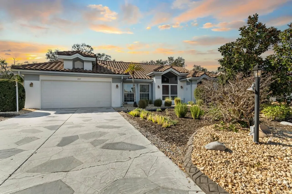 Property Slideshow image 1 of 63 | 2021 berry roberts dr, Sun City Center, FL, 33573