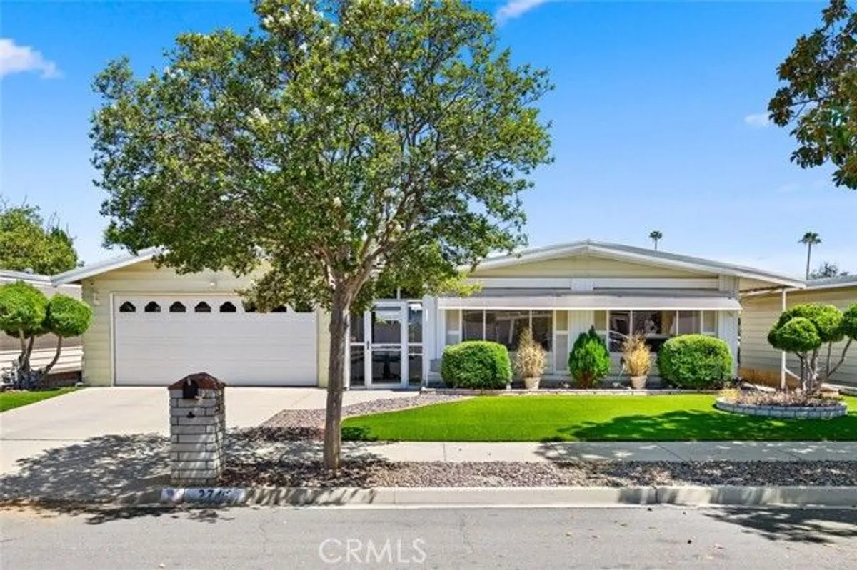 Property Slideshow image 1 of 36 | 2746 manzanita way, Hemet, CA, 92545
