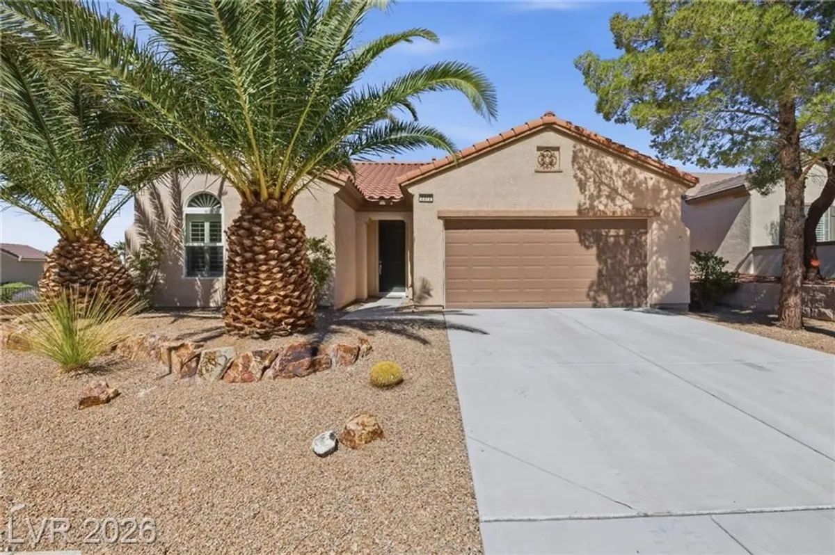Property Slideshow image 1 of 59 | 2372 kalkaska dr, Henderson, NV, 89044