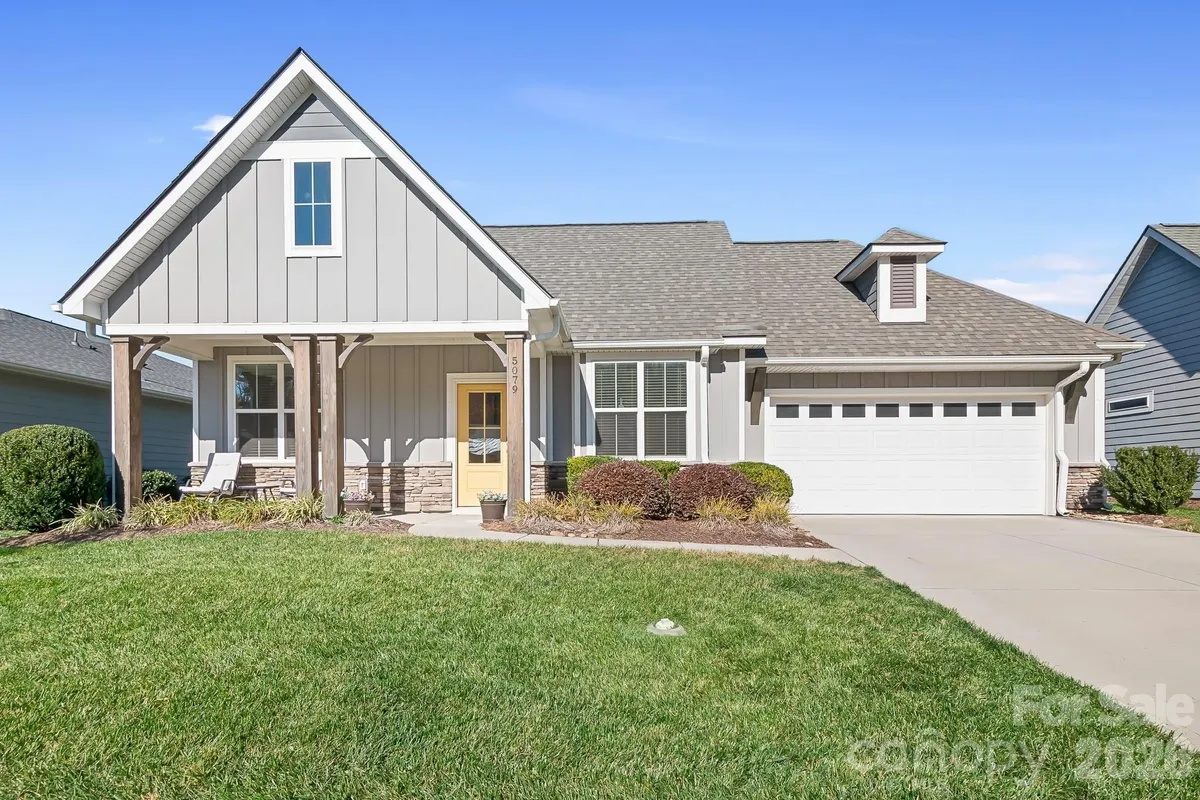 Property Slideshow image 1 of 36 | 5079 looking glass trl, Denver, NC, 28037