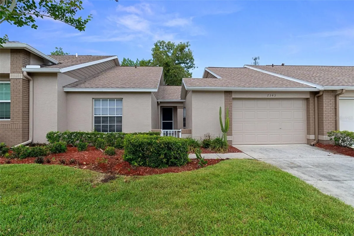 Property Slideshow image 1 of 39 | 7343 willow brook dr, Spring Hill, FL, 34606