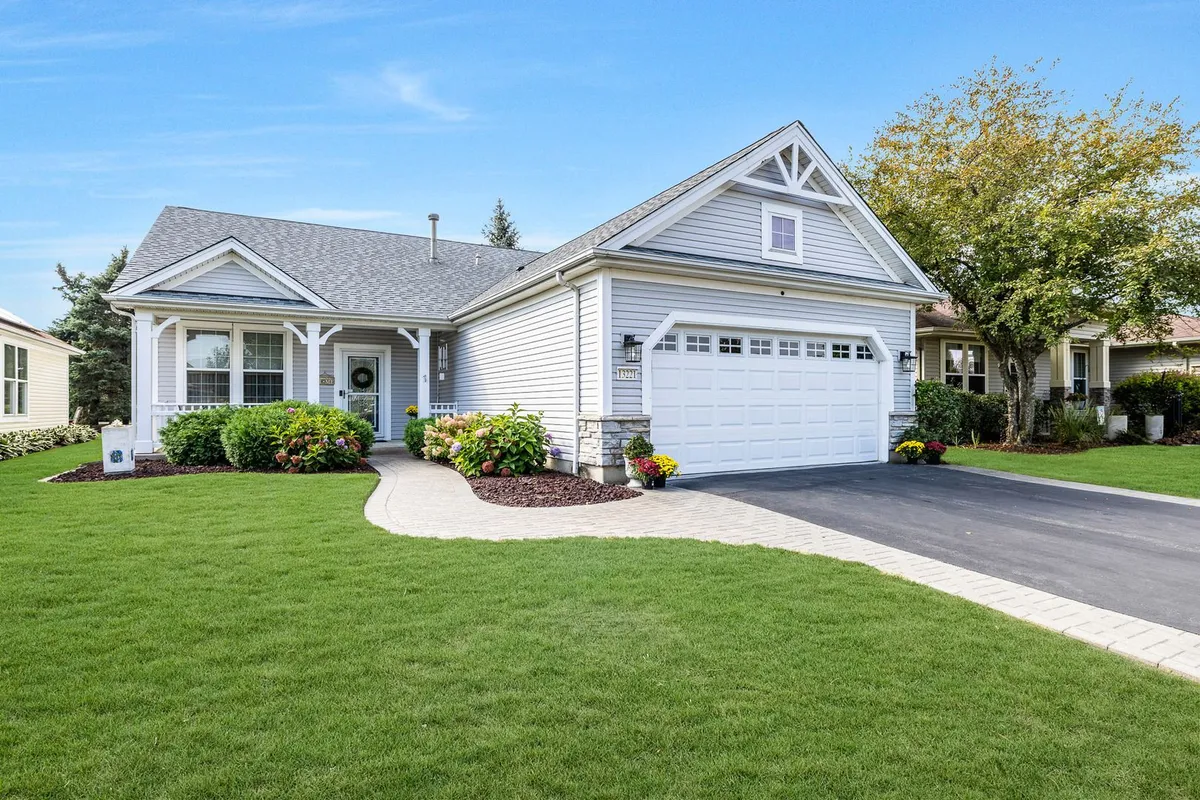 Property Slideshow image 1 of 1 | 13221 stratford ln, Huntley, IL, 60142