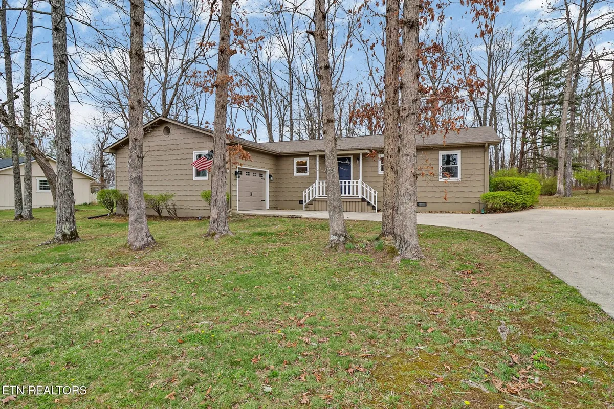 Property Slideshow image 1 of 39 | 115 eagle ln, Crossville, TN, 38558