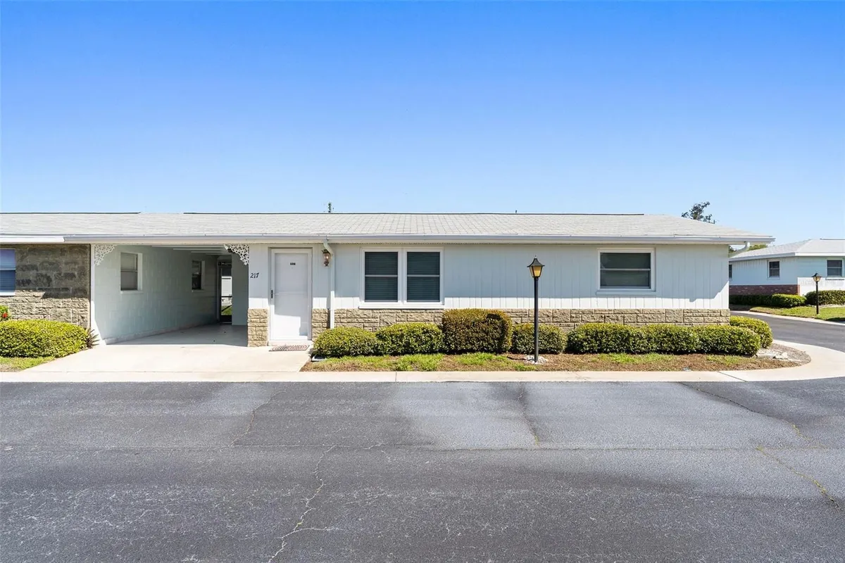 Property Slideshow image 1 of 30 | 12400 park blvd 217, Seminole, FL, 33772