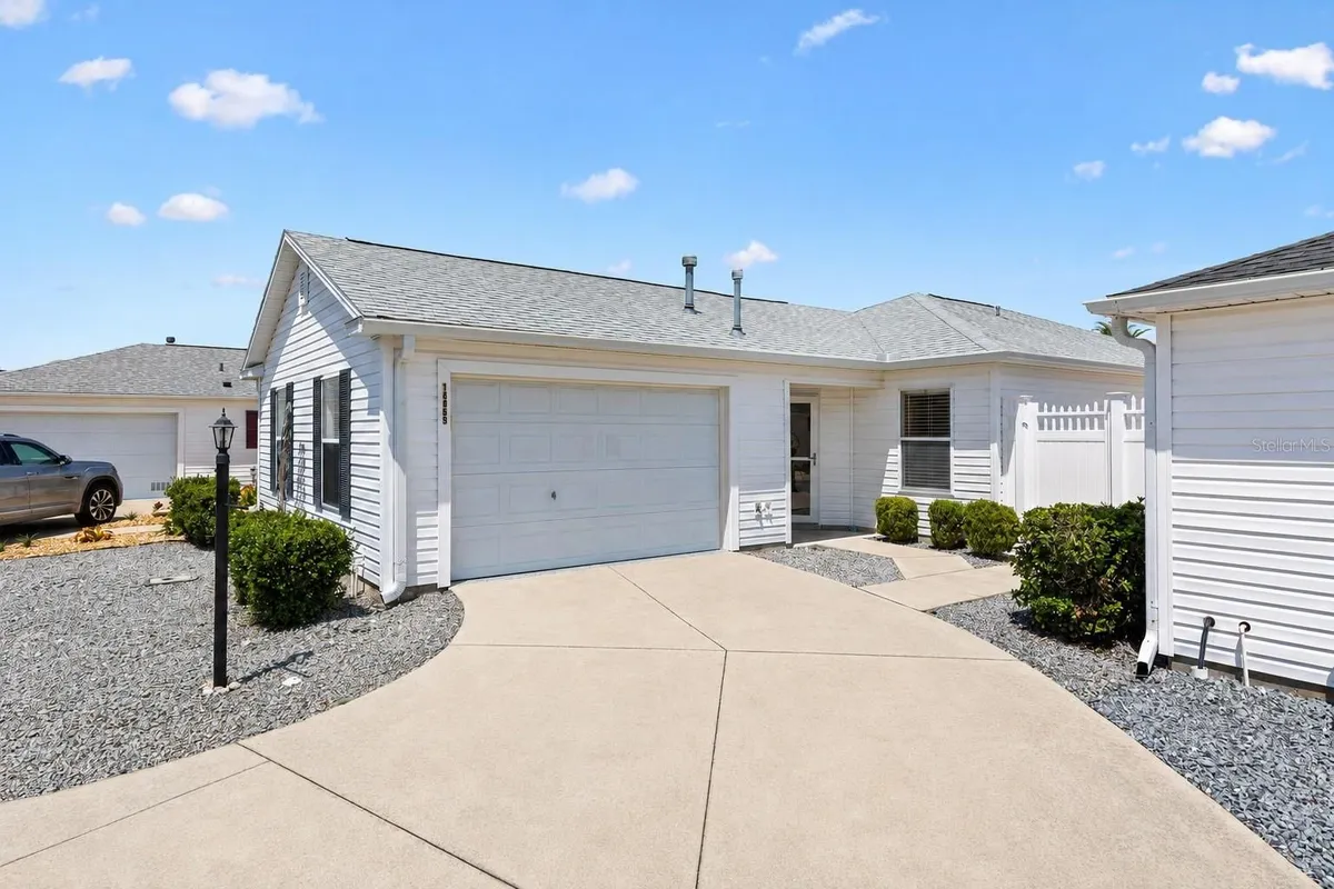 Property Slideshow image 1 of 34 | 16869 se 80th bathurst ct, The Villages, FL, 32162