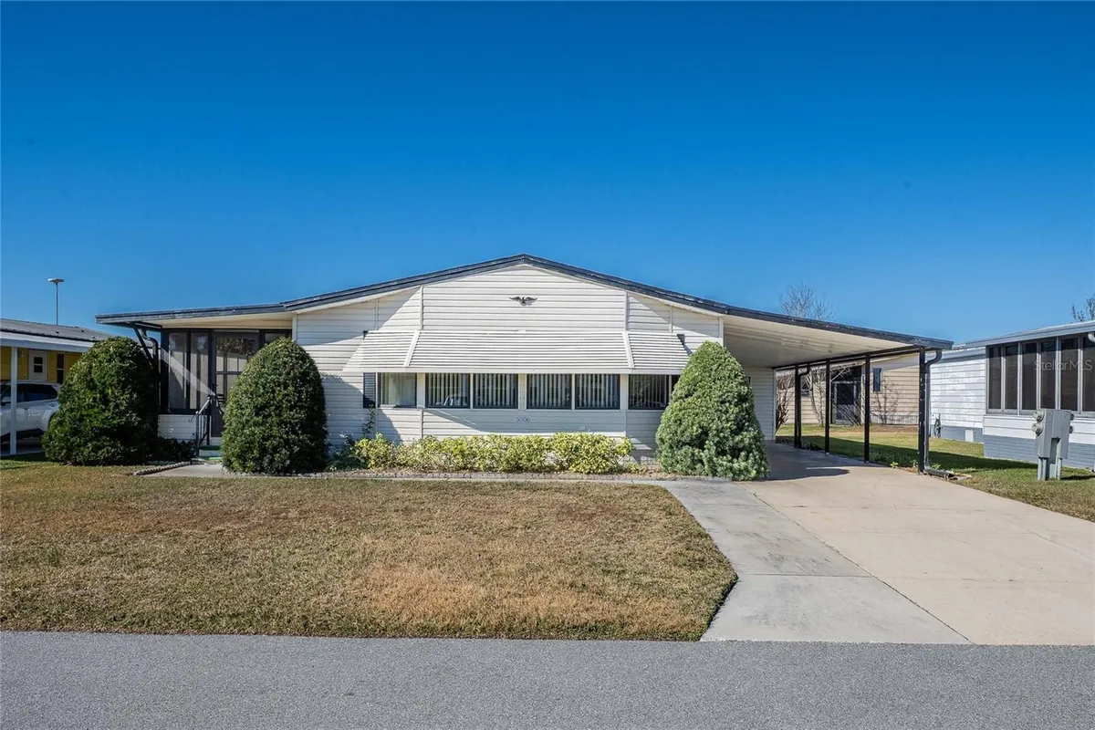 Property Slideshow image 1 of 40 | 5006 fox cliff dr, Lakeland, FL, 33810