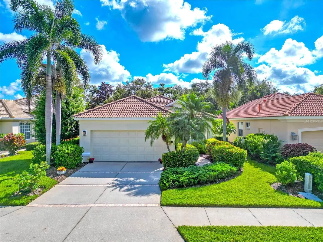 Property Slideshow image 1 of 43 | 6059 wingspan way, Bradenton, FL, 34203