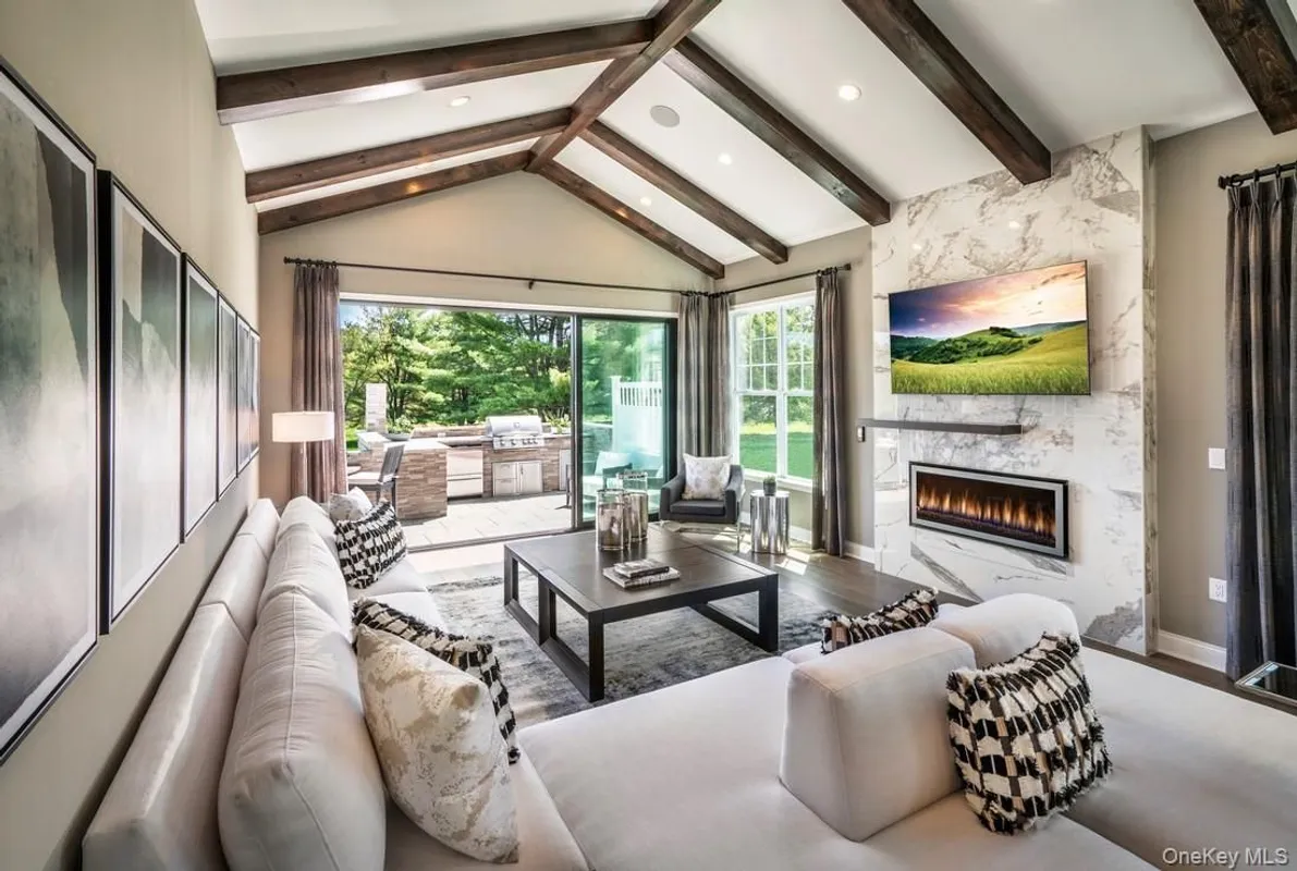 Property Slideshow image 1 of 21 | 2084 summit loop 77, Carmel, NY, 10512
