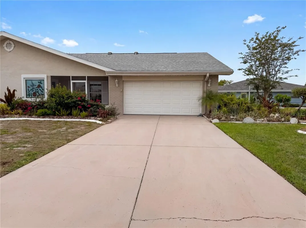 Property Slideshow image 1 of 29 | 1838 n pebble beach blvd, Sun City Center, FL, 33573