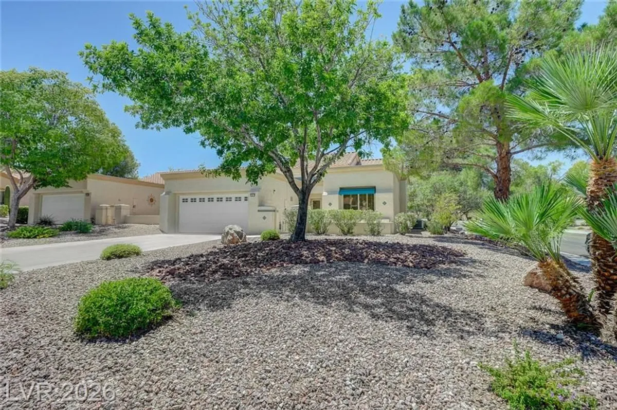 Property Slideshow image 1 of 70 | 2413 keiser ct, Las Vegas, NV, 89134