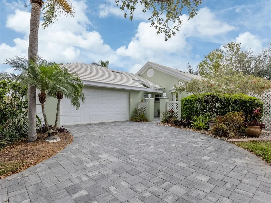 Property Slideshow image 1 of 83 | 503 clubside cir 47, Venice, FL, 34293