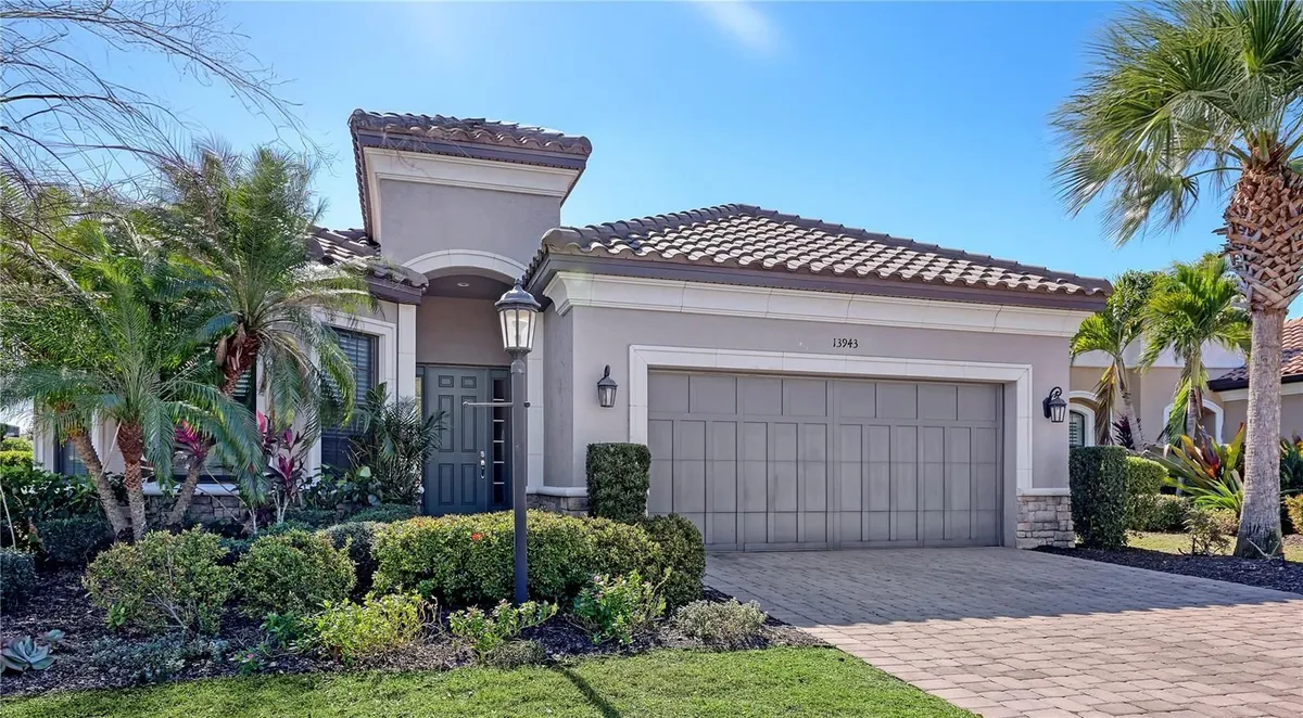 Property Slideshow image 1 of 100 | 13943 messina loop, Bradenton, FL, 34211