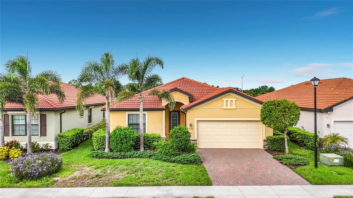 Property Slideshow image 1 of 59 | 10185 colubrina dr, Venice, FL, 34293