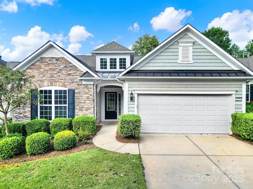 Property Slideshow image 1 of 46 | 2034 moultrie ct, Fort Mill, SC, 29707