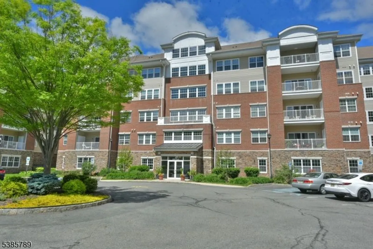 Property Slideshow image 1 of 29 | 4321 warrens way # 321, Wanaque, NJ, 07465