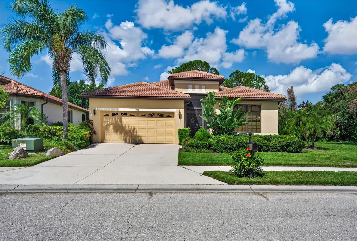 Property Slideshow image 1 of 58 | 1995 batello dr, Venice, FL, 34292