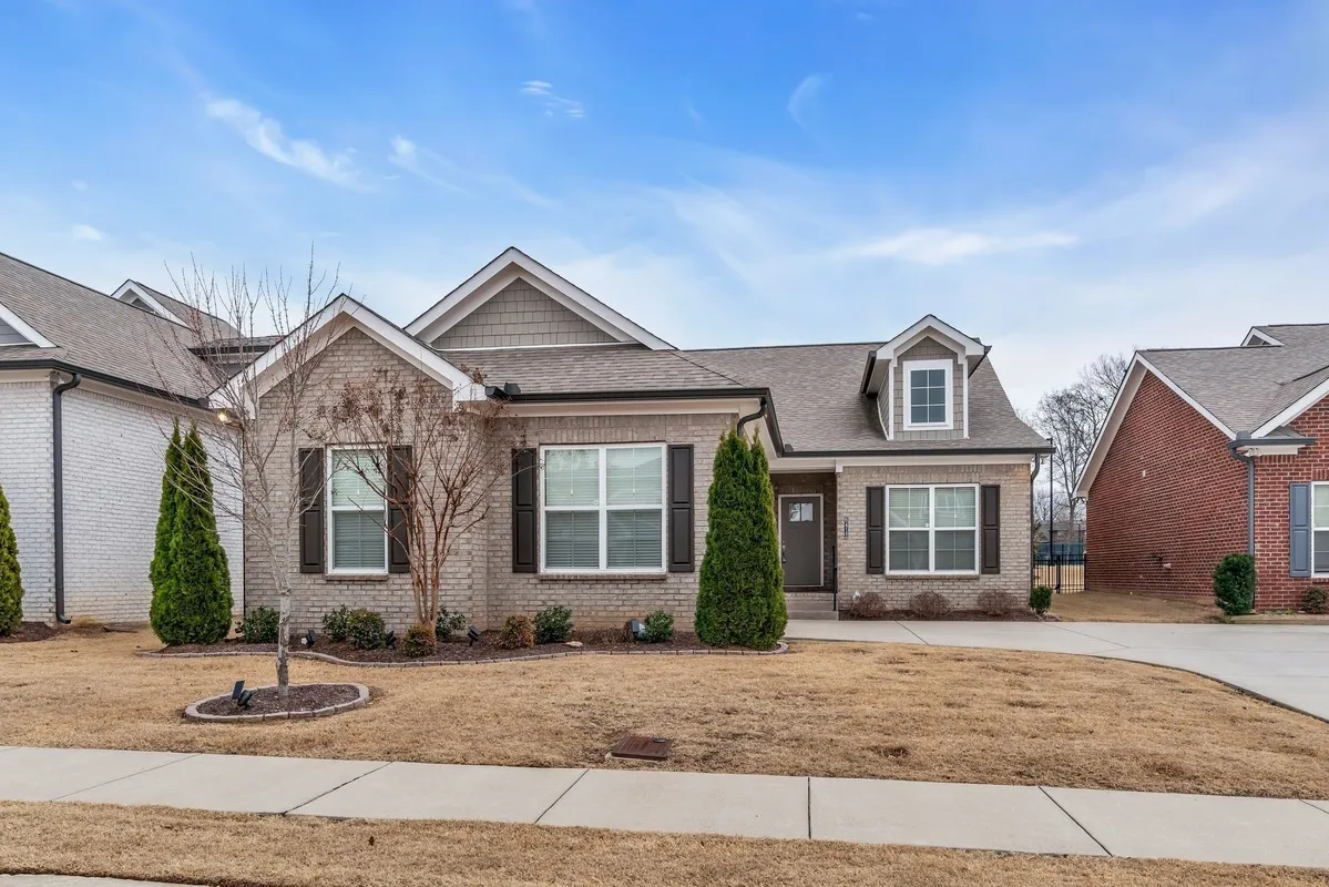 Property Slideshow image 1 of 44 | 6412 armstrong dr, Hermitage, TN, 37076