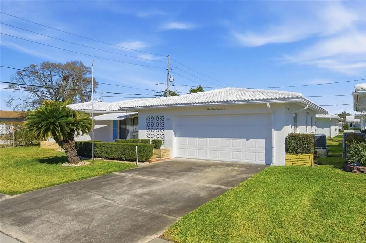 Property Slideshow image 1 of 40 | 10197 44th st, Pinellas Park, FL, 33782