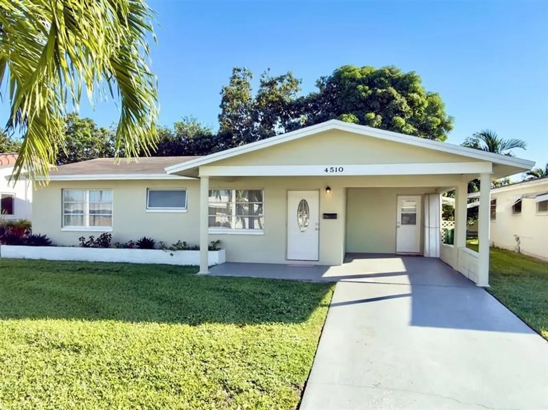 Property Slideshow image 1 of 27 | 4510 nw 46th st, Tamarac, FL, 33319