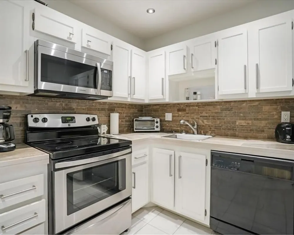 Property Slideshow image 1 of 21 | 4751 nw 21st st apt 604, Lauderhill, FL, 33313