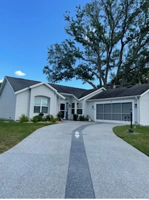 Property Slideshow image 1 of 16 | 313 gonzales pl, Lady Lake, FL, 32159