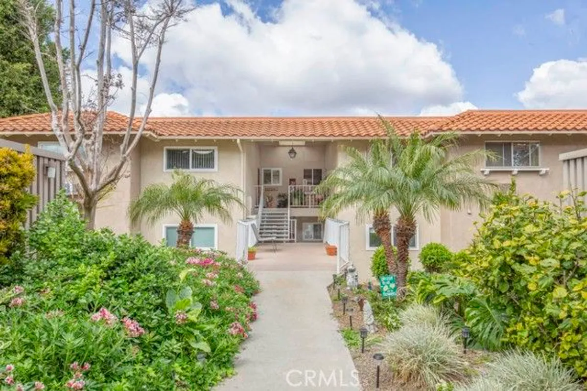 Property Slideshow image 1 of 34 | 2296 via puerta n, Laguna Woods, CA, 92637