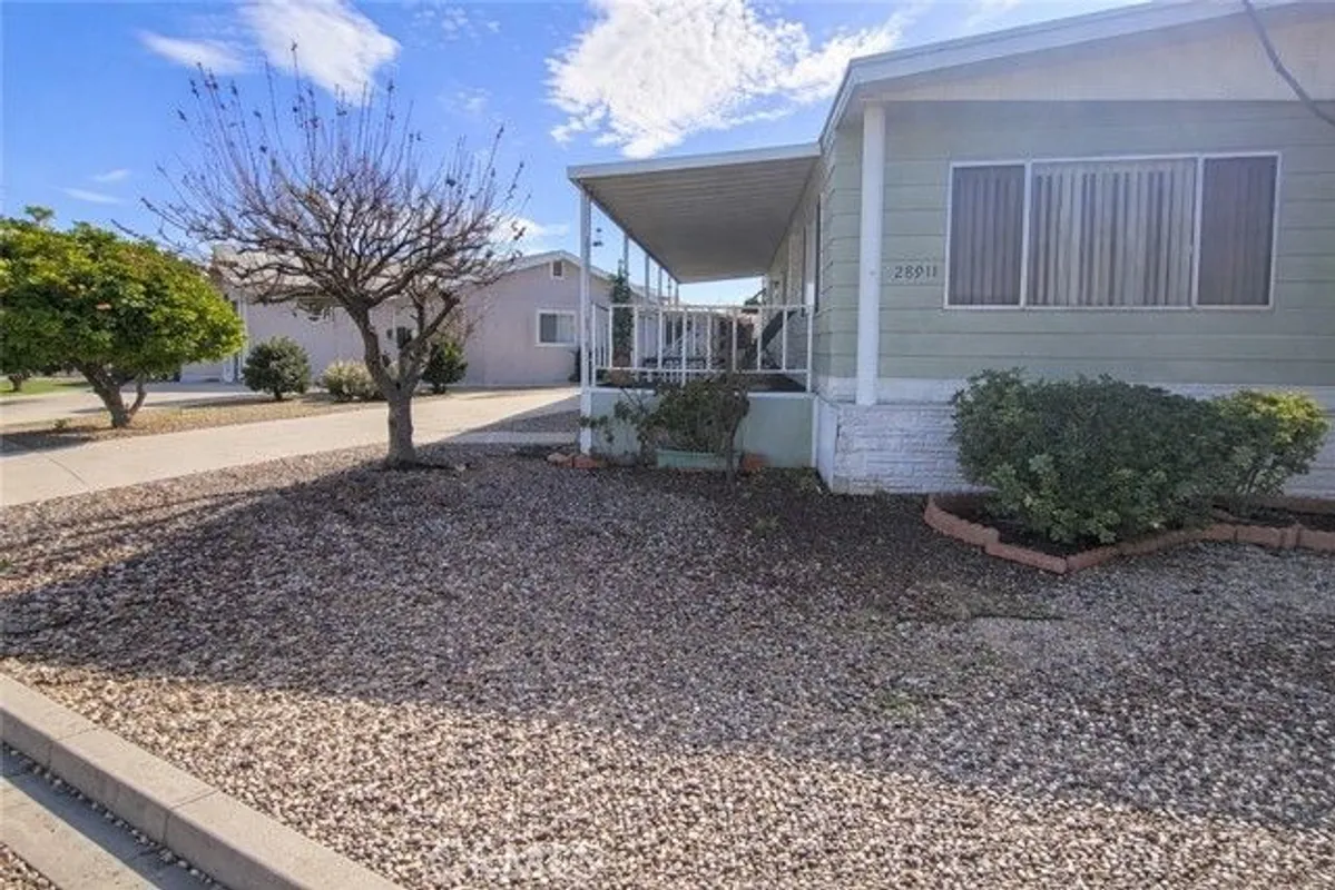 Property Slideshow image 1 of 7 | 28911 via, Murrieta, CA, 92563