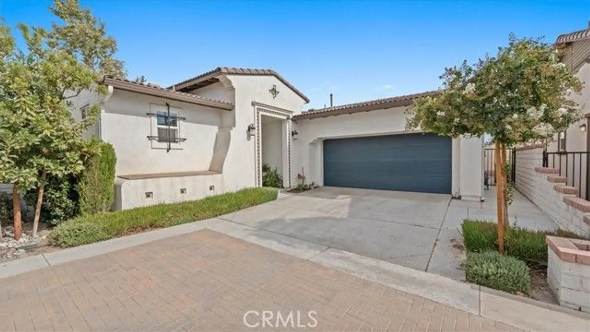 Property Slideshow image 1 of 27 | 4547 s luna privado, Ontario, CA, 91761