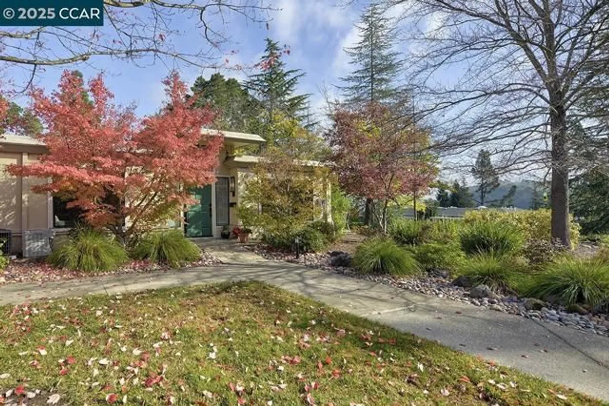 Property Slideshow image 1 of 50 | 1809 golden rain rd apt 4, Walnut Creek, CA, 94595