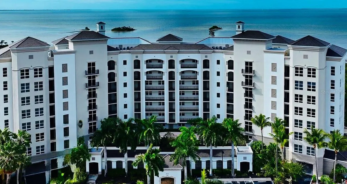 Property Slideshow image 1 of 74 | 3321 sunset key cir 204, Punta Gorda, FL, 33955