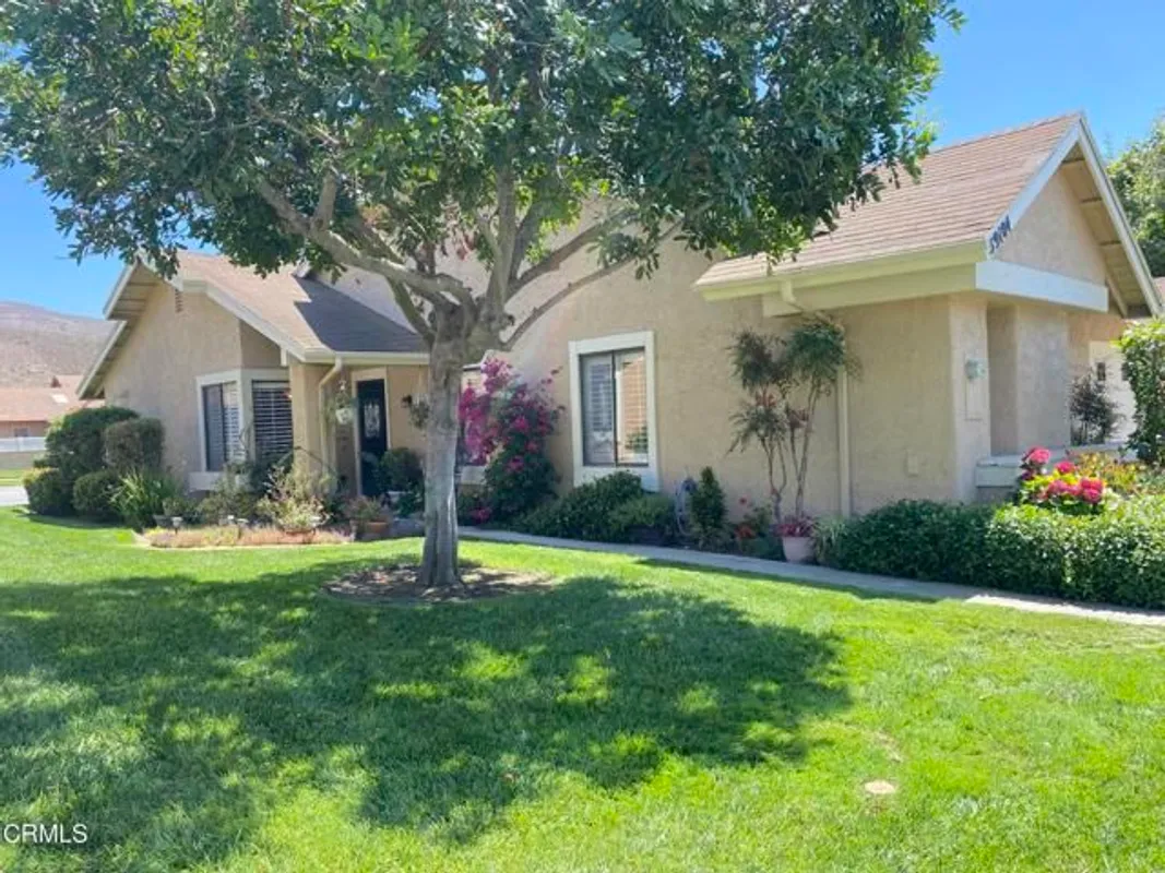 Property Slideshow image 1 of 29 | 39104 village 39 39, Camarillo, CA, 93012