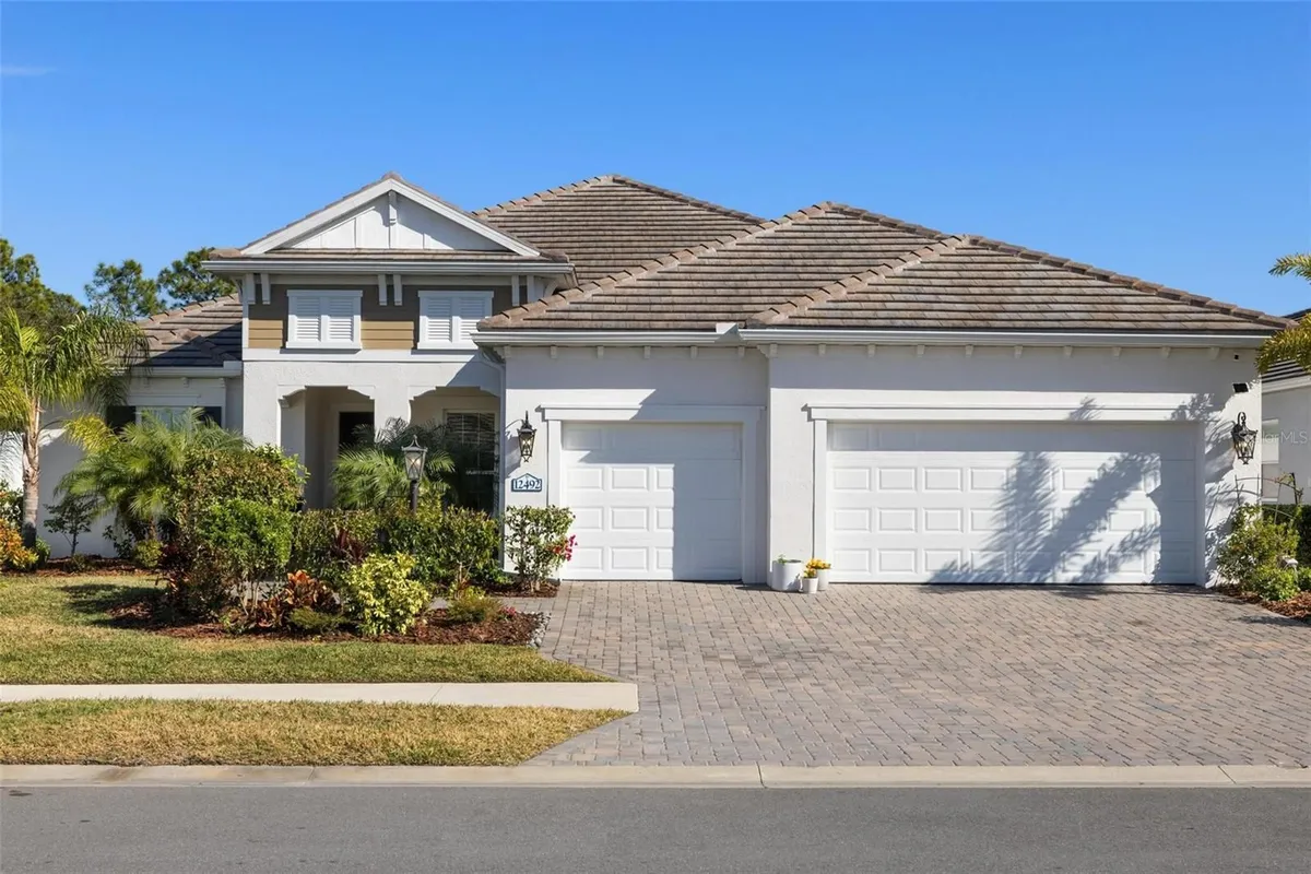 Property Slideshow image 1 of 73 | 12492 davie ct, Venice, FL, 34293