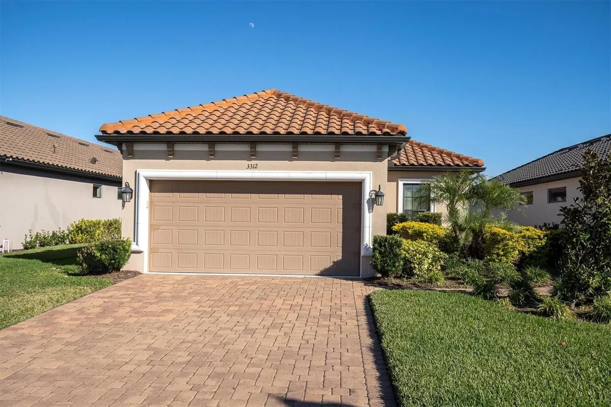 Property Slideshow image 1 of 45 | 3312 francoa dr, Odessa, FL, 33556