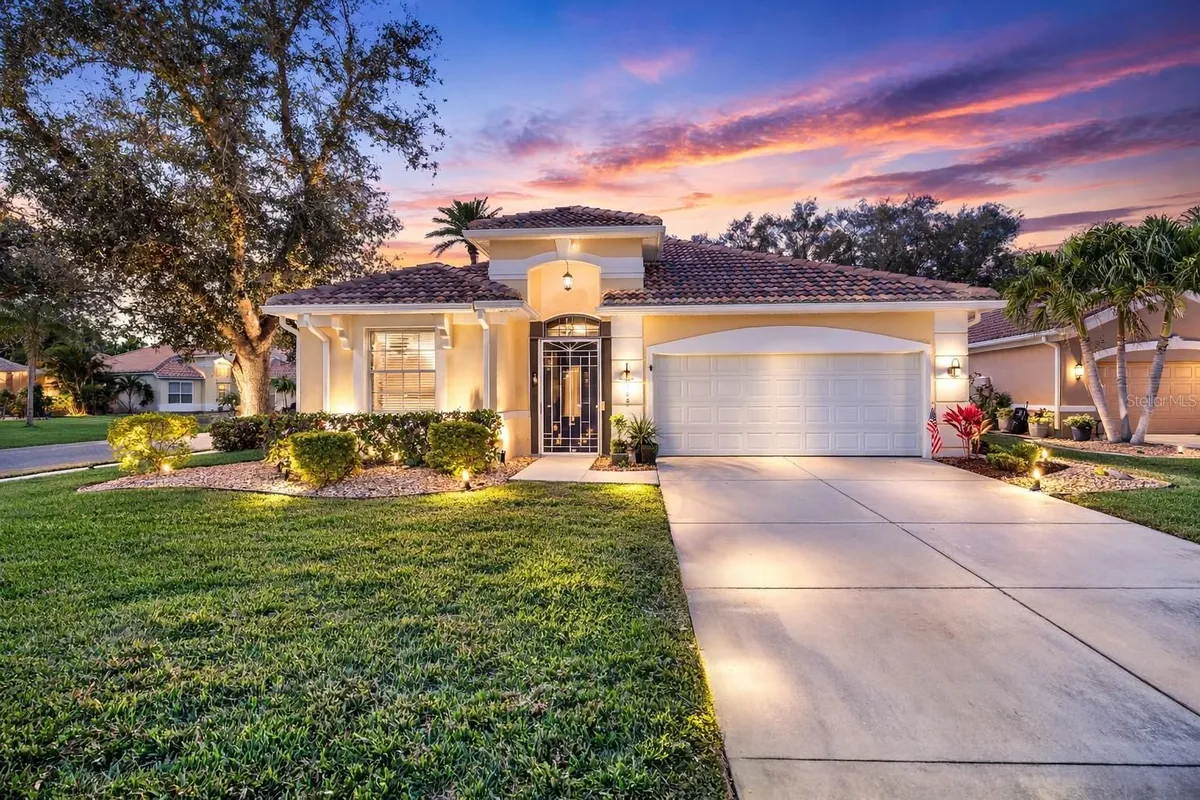 Property Slideshow image 1 of 70 | 205 wetherby st, Venice, FL, 34293