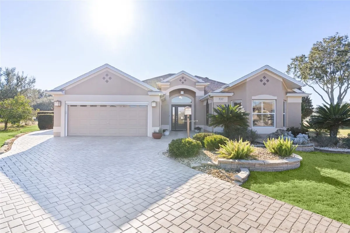 Property Slideshow image 1 of 64 | 737 dowding way, The Villages, FL, 32162