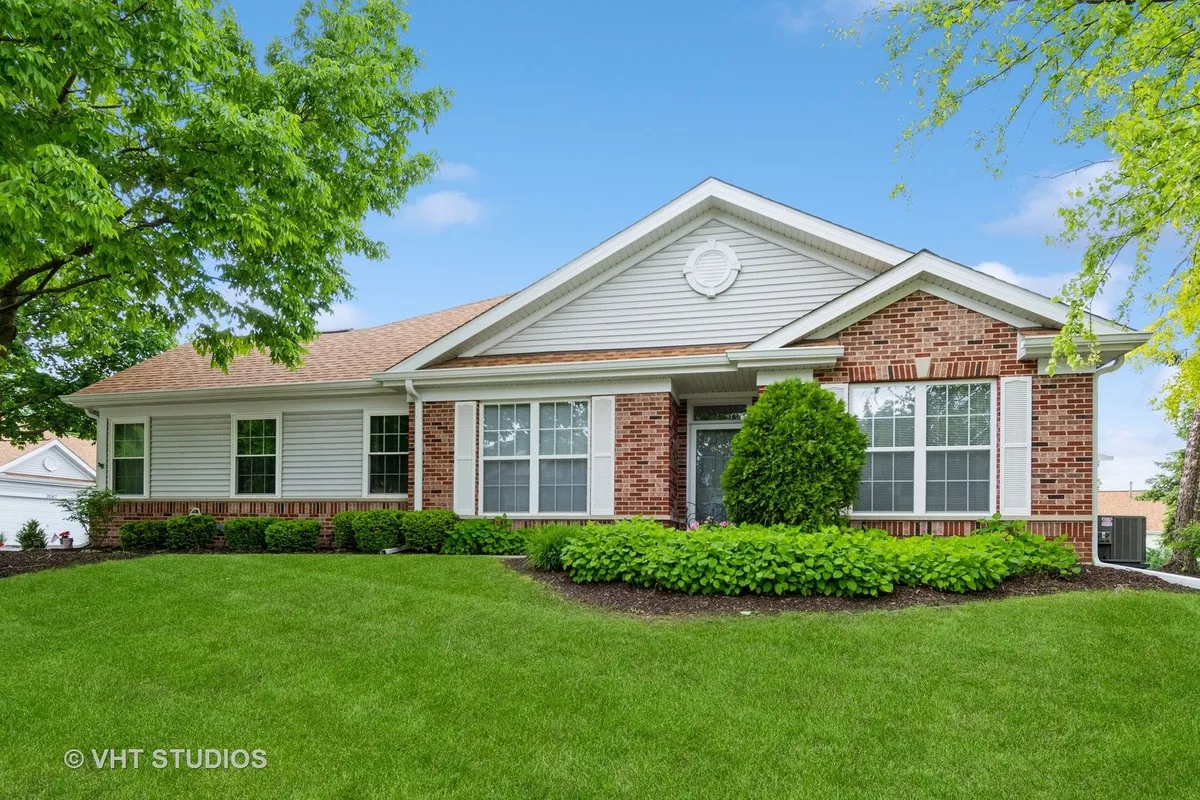 Property Slideshow image 1 of 31 | 21346 w juniper ln 21346, Plainfield, IL, 60544
