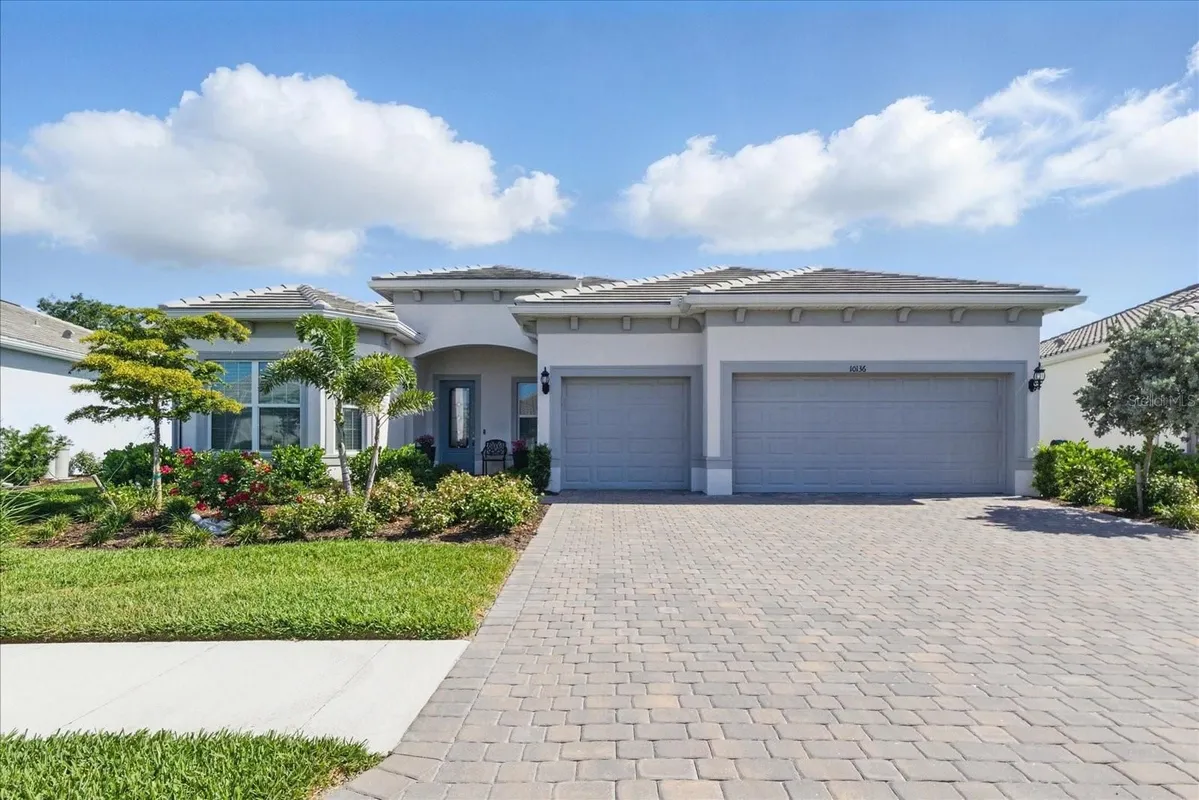 Property Slideshow image 1 of 58 | 10136 coral shore dr, Englewood, FL, 34223