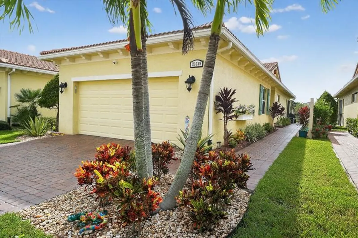 Property Slideshow image 1 of 34 | 21039 sw modena way, Port St Lucie, FL, 34986