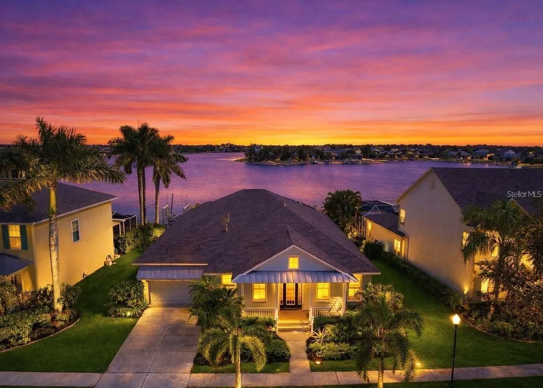 Property Slideshow image 1 of 59 | 5237 brighton shore dr, Apollo Beach, FL, 33572