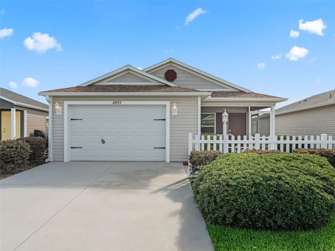 Property Slideshow image 1 of 28 | 4953 ellie ln, The Villages, FL, 32163