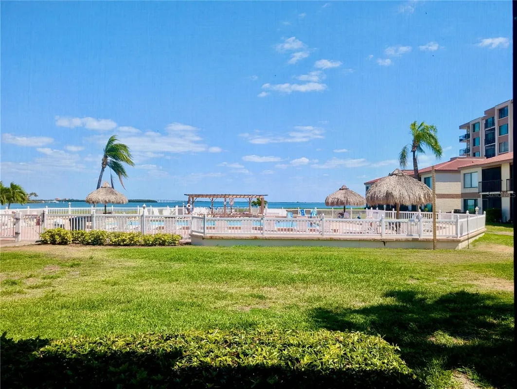 Property Slideshow image 1 of 53 | 6218 palma del mar blvd 114, St Petersburg, FL, 33715